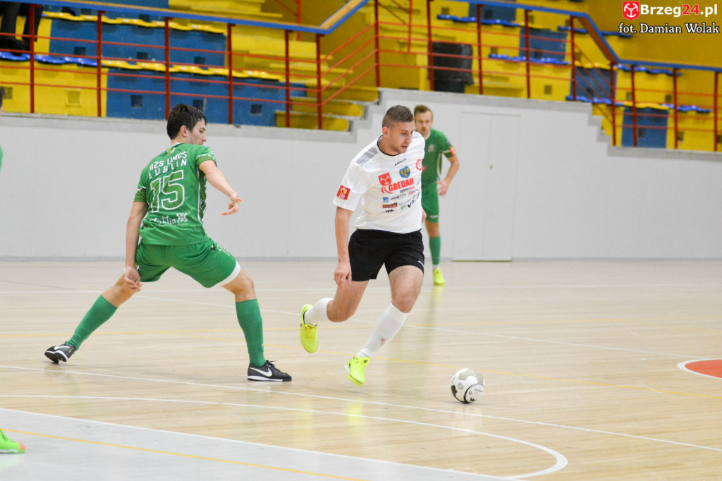 Gredar ponownie z wysoką wygraną. Brzeżanie liderem