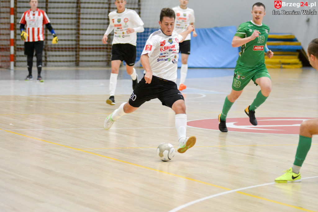 Gredar ponownie z wysoką wygraną. Brzeżanie liderem