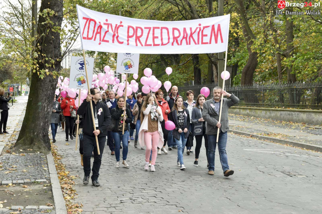 Trzeci Marsz Różowej Wstążki w Brzegu [fotorelacja]