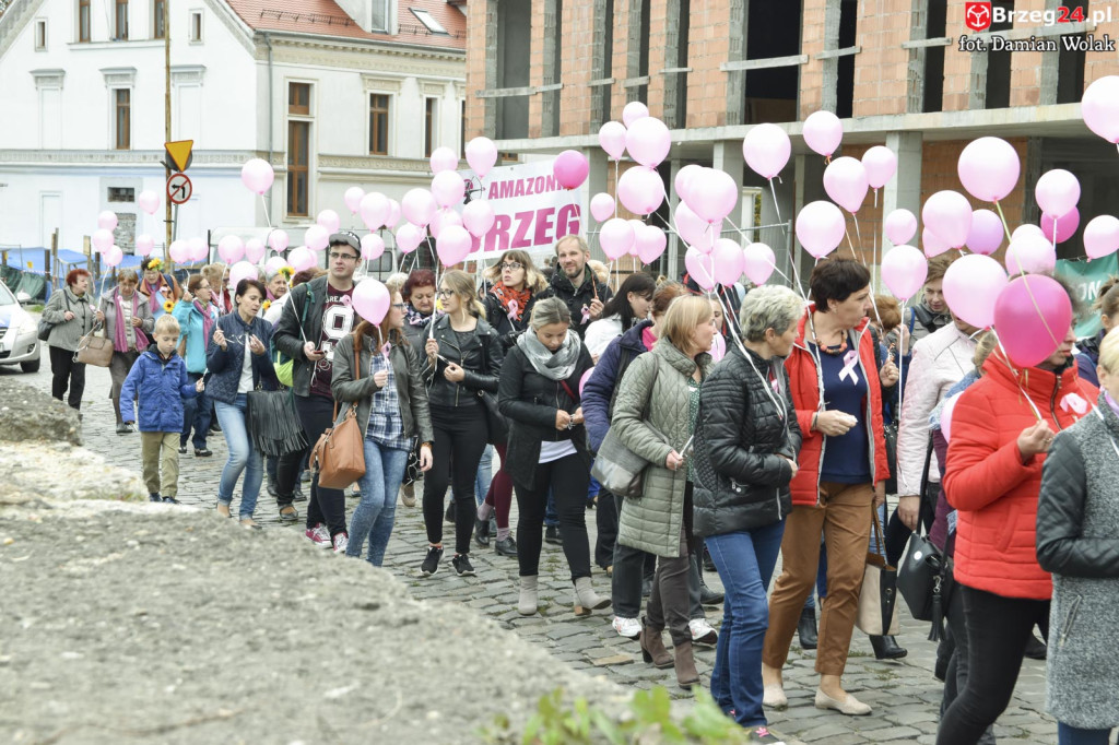 Trzeci Marsz Różowej Wstążki w Brzegu [fotorelacja]