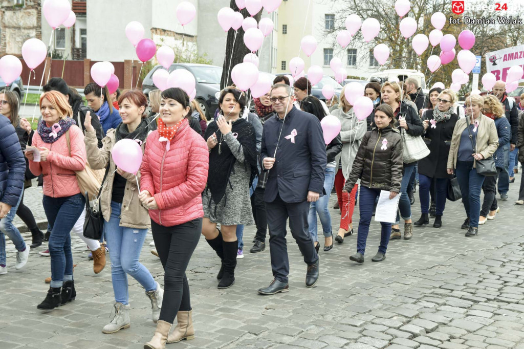 Trzeci Marsz Różowej Wstążki w Brzegu [fotorelacja]
