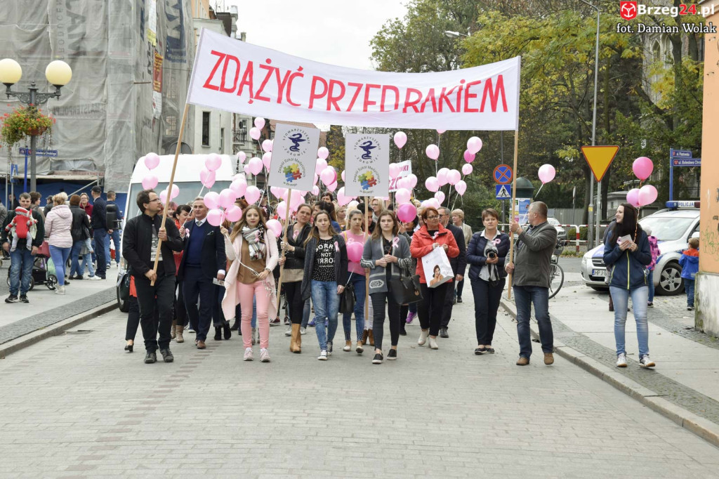 Trzeci Marsz Różowej Wstążki w Brzegu [fotorelacja]