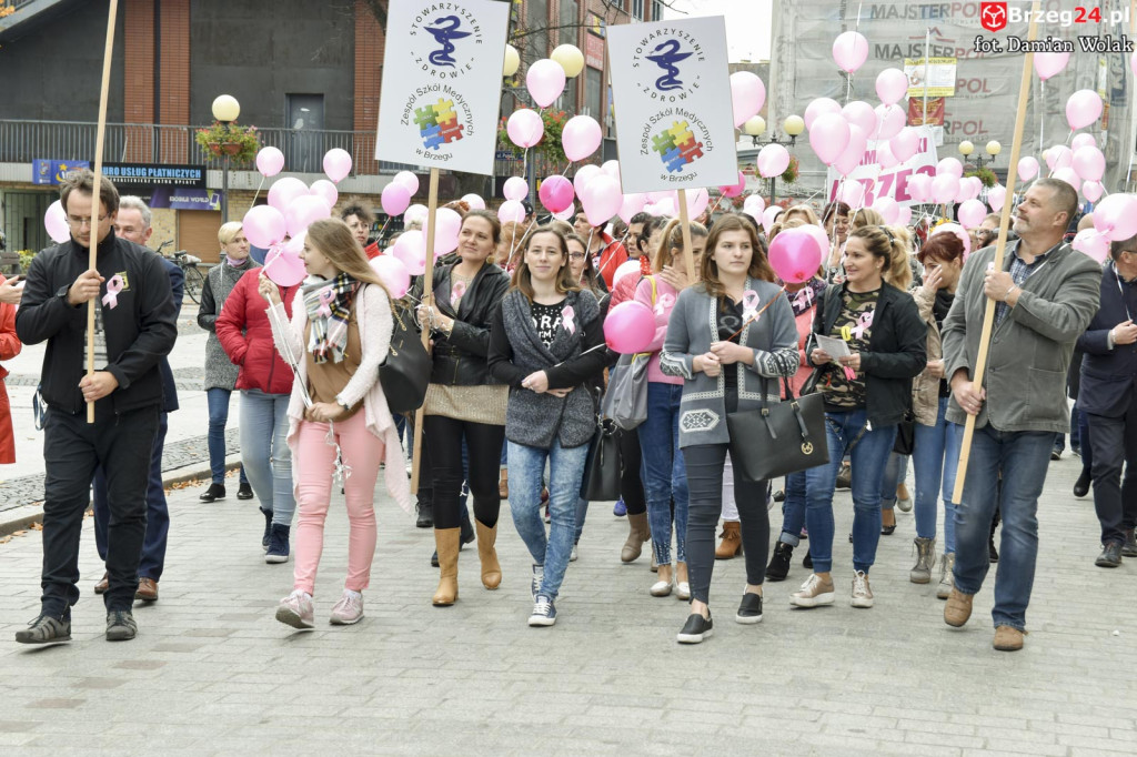 Trzeci Marsz Różowej Wstążki w Brzegu [fotorelacja]