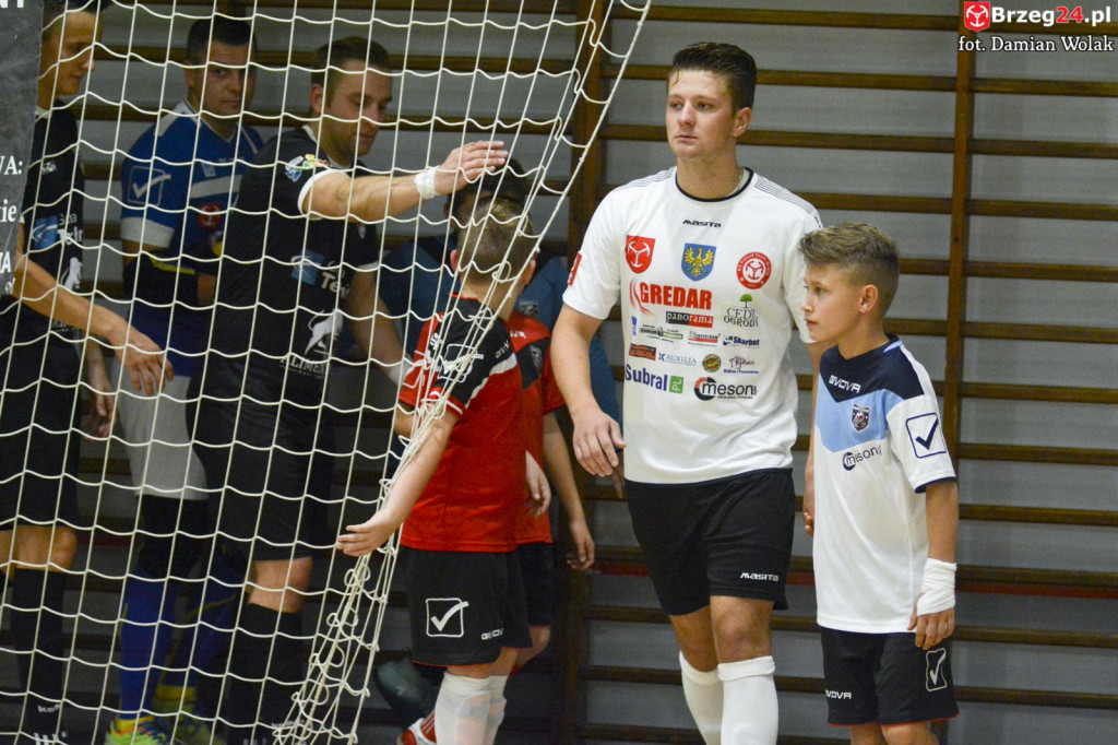 Festiwal niecelnych rzutów karnych i wygrana Gredaru z Malwee