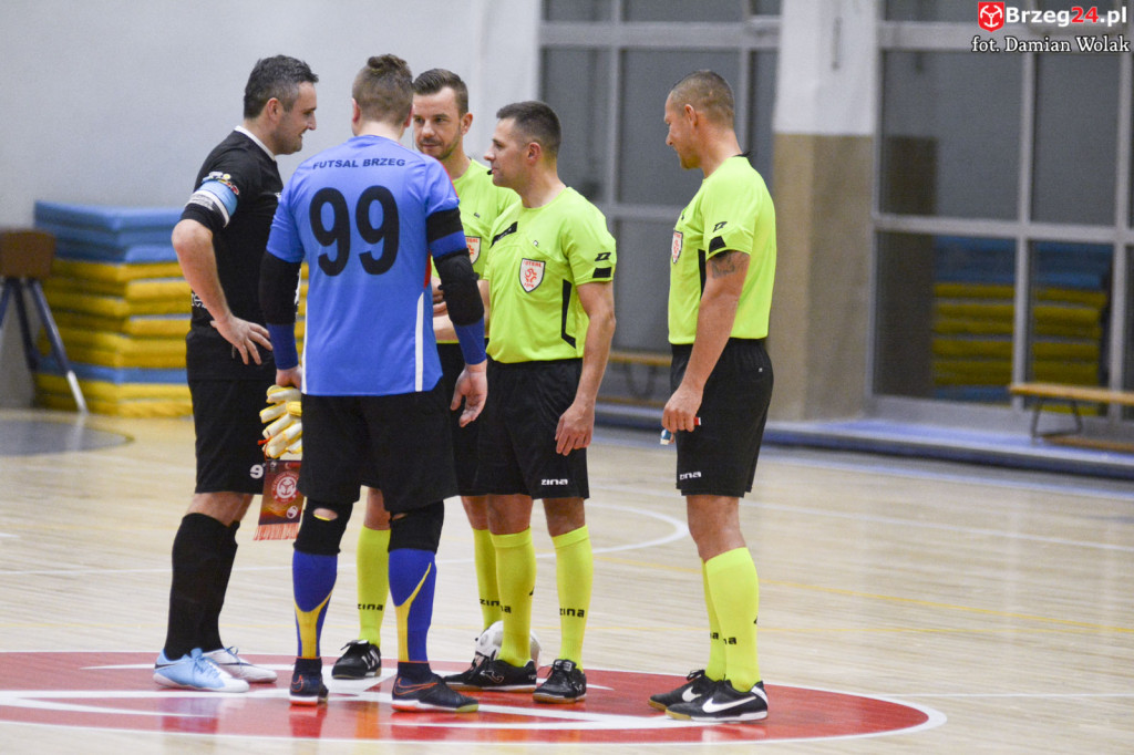 Festiwal niecelnych rzutów karnych i wygrana Gredaru z Malwee