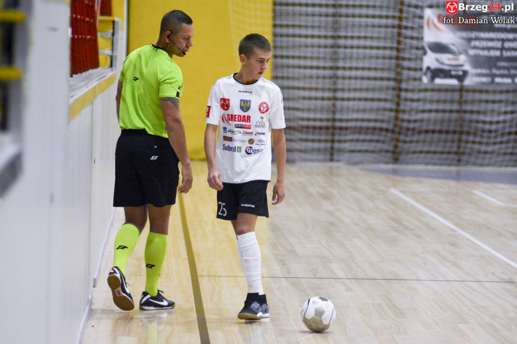 Festiwal niecelnych rzutów karnych i wygrana Gredaru z Malwee