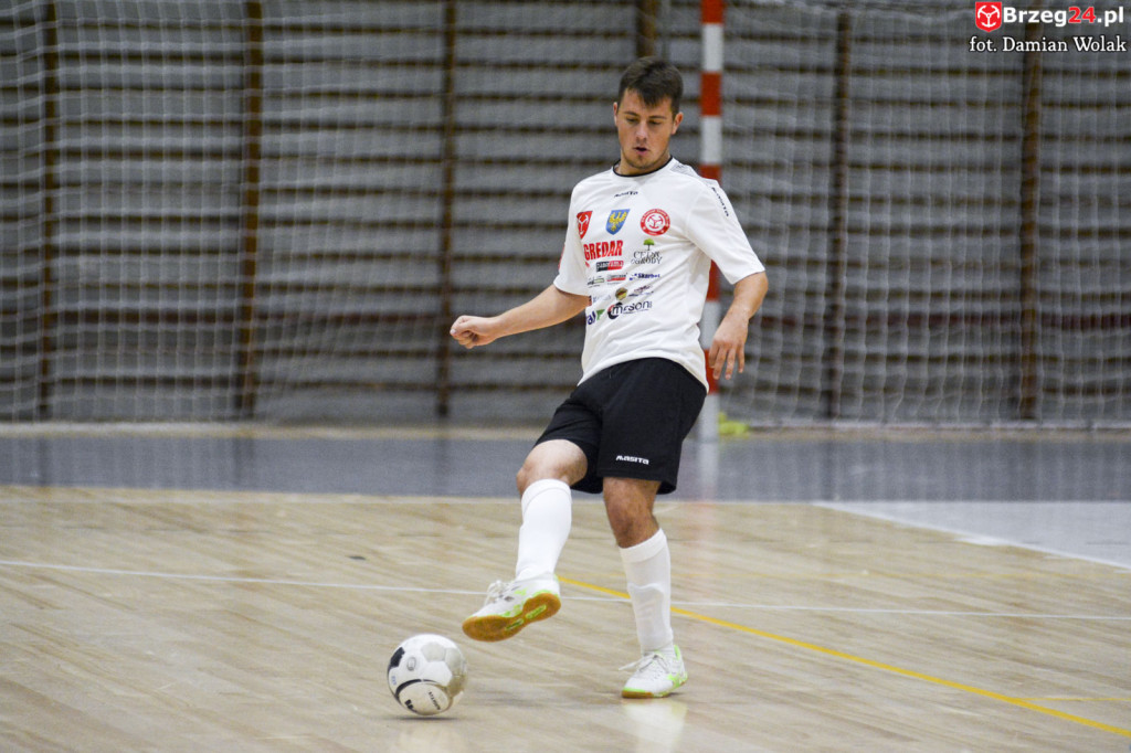 Festiwal niecelnych rzutów karnych i wygrana Gredaru z Malwee