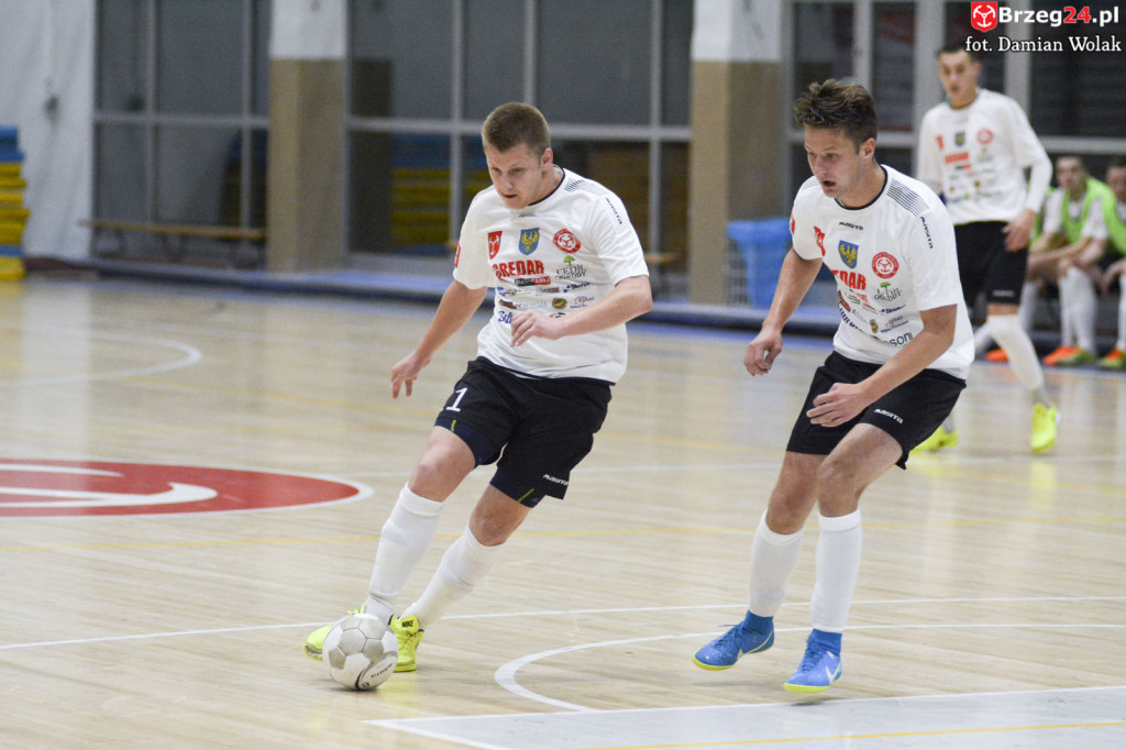 Festiwal niecelnych rzutów karnych i wygrana Gredaru z Malwee