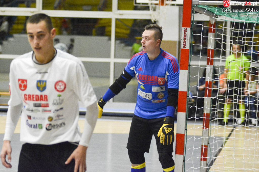 Festiwal niecelnych rzutów karnych i wygrana Gredaru z Malwee