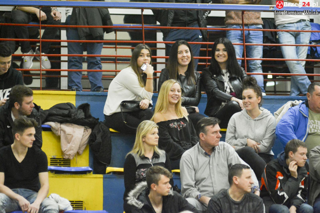 Festiwal niecelnych rzutów karnych i wygrana Gredaru z Malwee