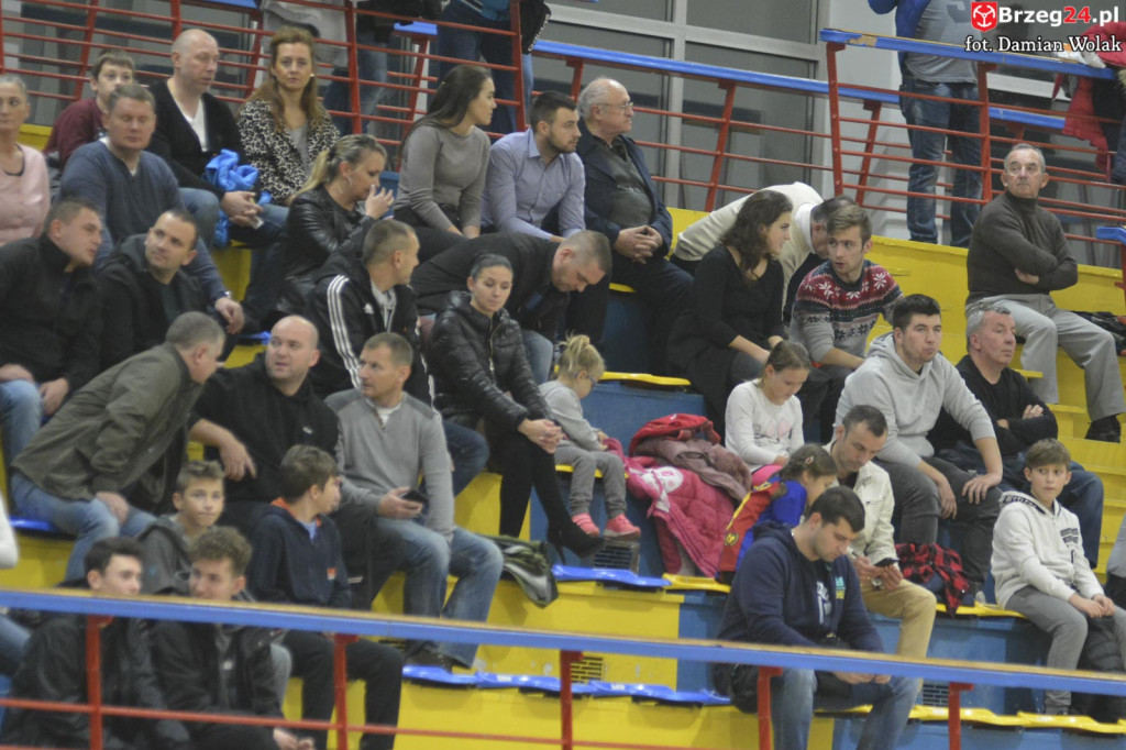 Gredar przegrał z liderem - GKS Tychy