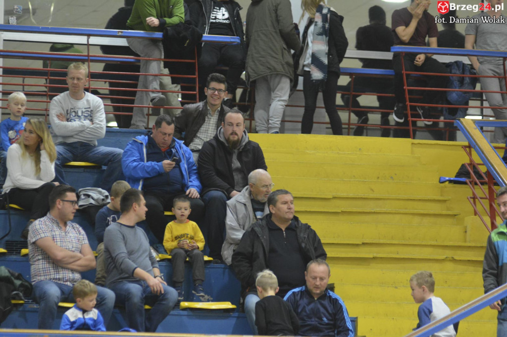 Gredar przegrał z liderem - GKS Tychy