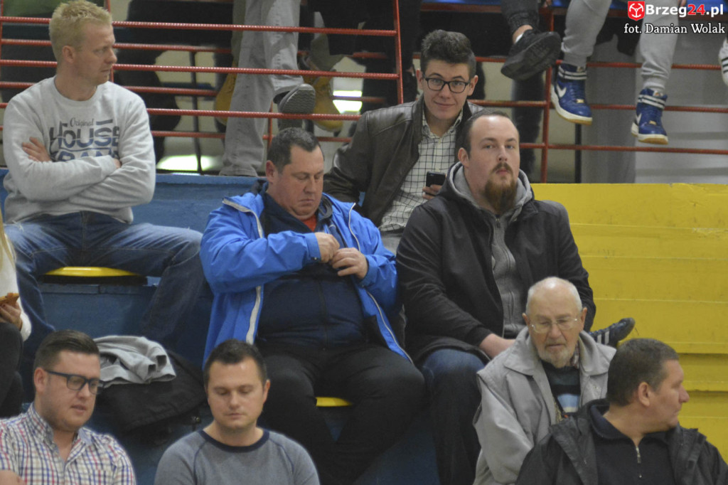 Gredar przegrał z liderem - GKS Tychy