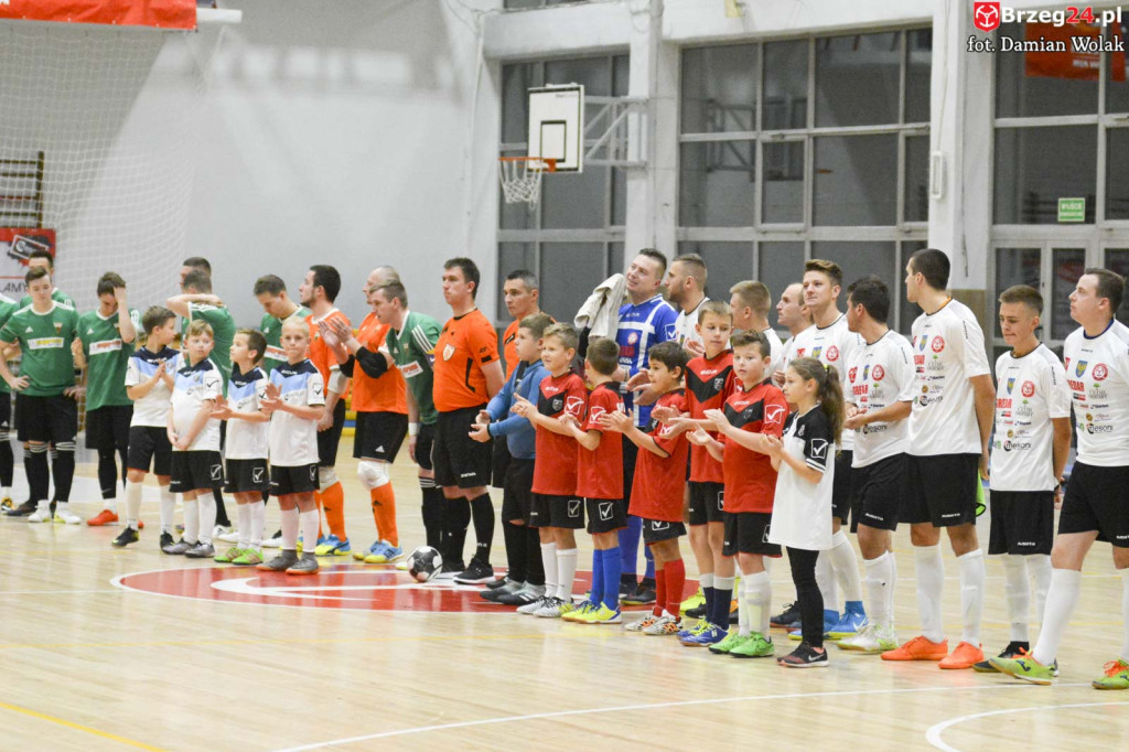 Gredar przegrał z liderem - GKS Tychy