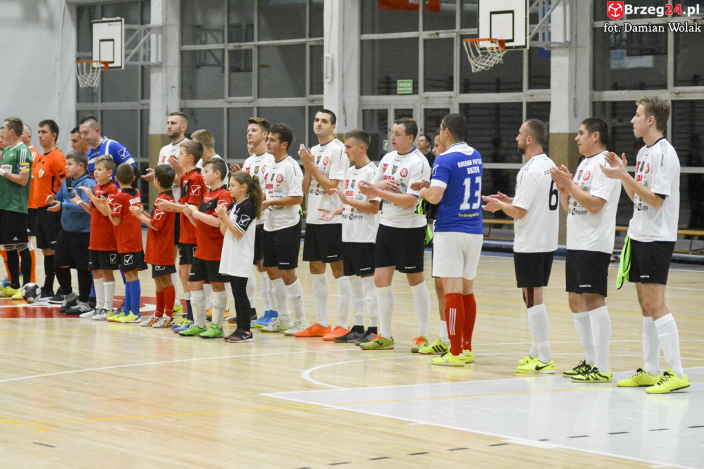 Gredar przegrał z liderem - GKS Tychy