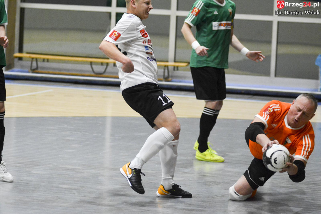 Gredar przegrał z liderem - GKS Tychy