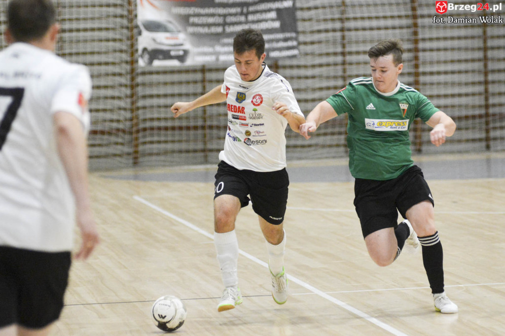 Gredar przegrał z liderem - GKS Tychy