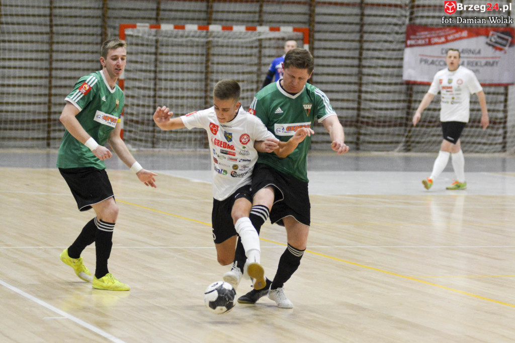 Gredar przegrał z liderem - GKS Tychy