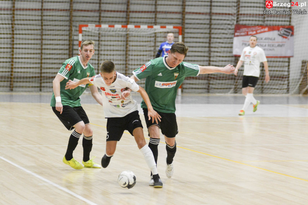 Gredar przegrał z liderem - GKS Tychy