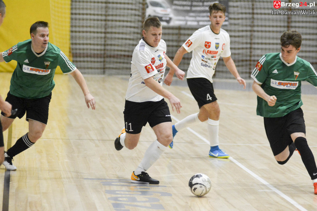 Gredar przegrał z liderem - GKS Tychy