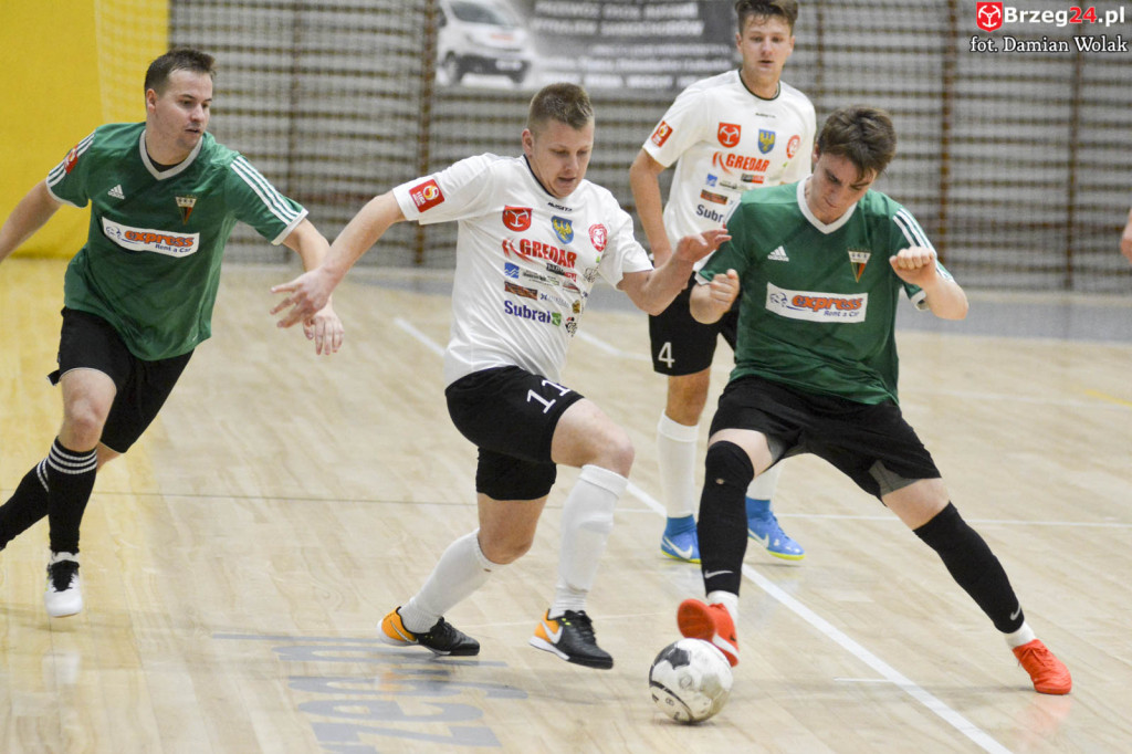 Gredar przegrał z liderem - GKS Tychy