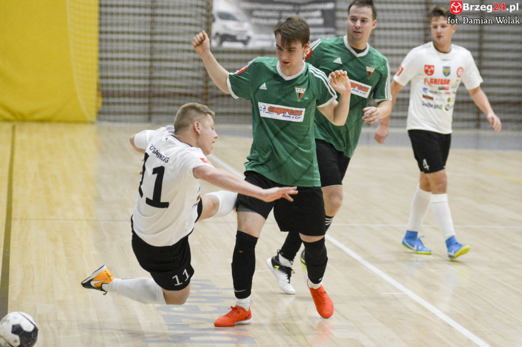 Gredar przegrał z liderem - GKS Tychy