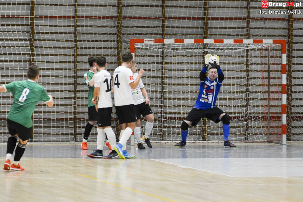 Gredar przegrał z liderem - GKS Tychy