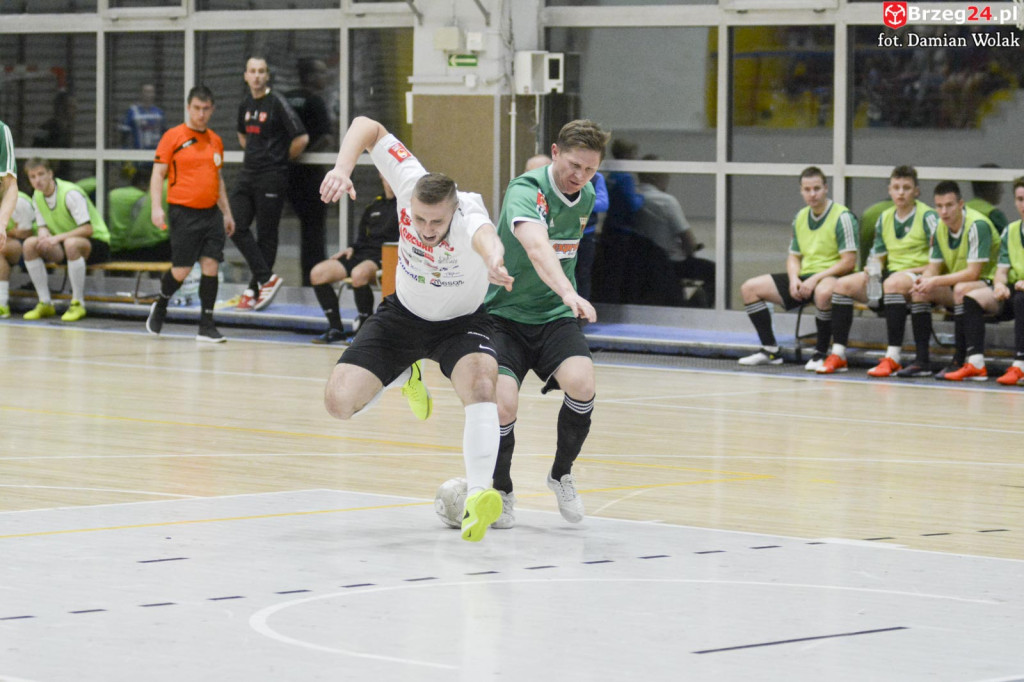 Gredar przegrał z liderem - GKS Tychy