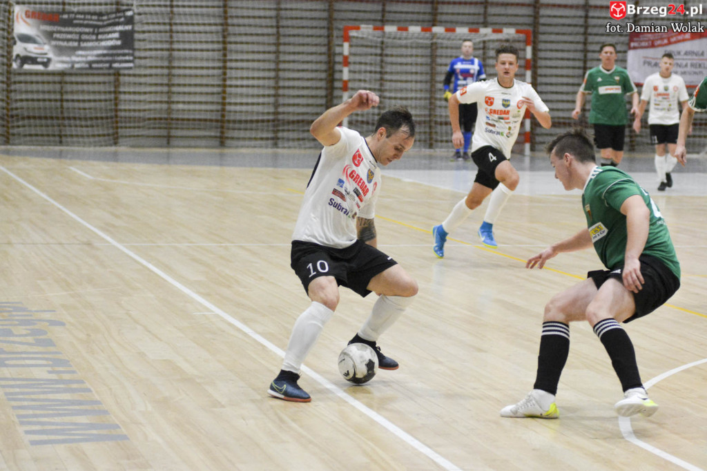 Gredar przegrał z liderem - GKS Tychy