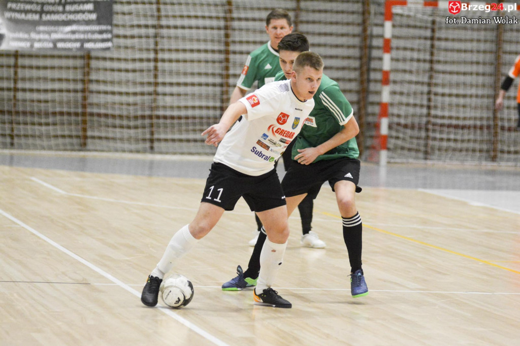 Gredar przegrał z liderem - GKS Tychy