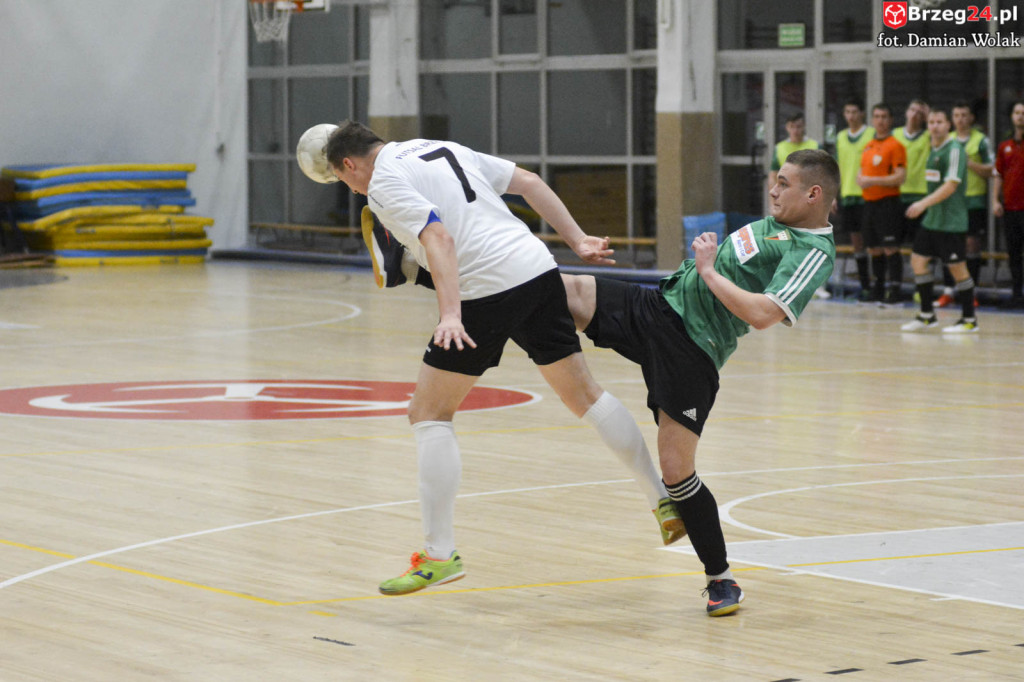 Gredar przegrał z liderem - GKS Tychy