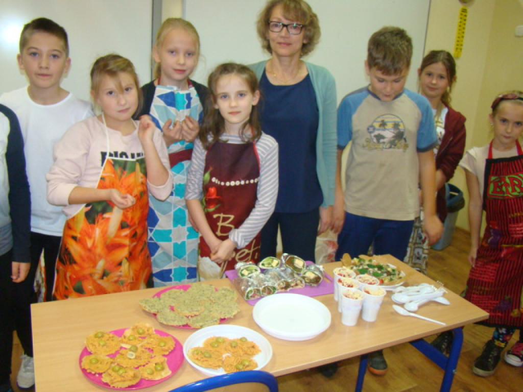 Bez cukur i smacznie- warsztaty kulinarne w PSP w Łosiowie