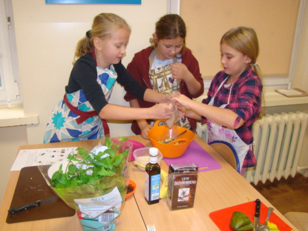 Bez cukur i smacznie- warsztaty kulinarne w PSP w Łosiowie