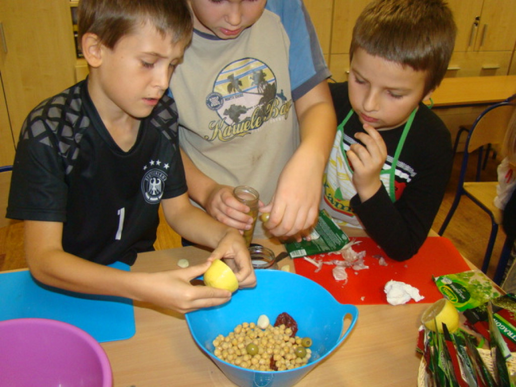 Bez cukur i smacznie- warsztaty kulinarne w PSP w Łosiowie