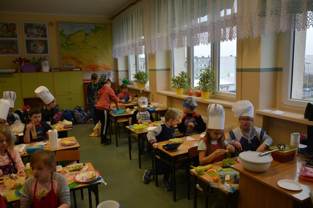 Śniadanie daje moc w PSP3 Grodków