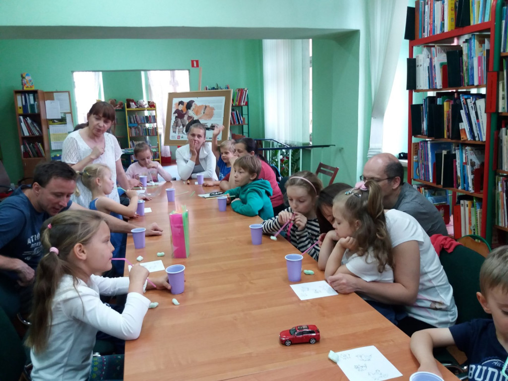 Kulturakny Grodków, czyli rodzinnie w Bibliotece o książkach i nie tylko