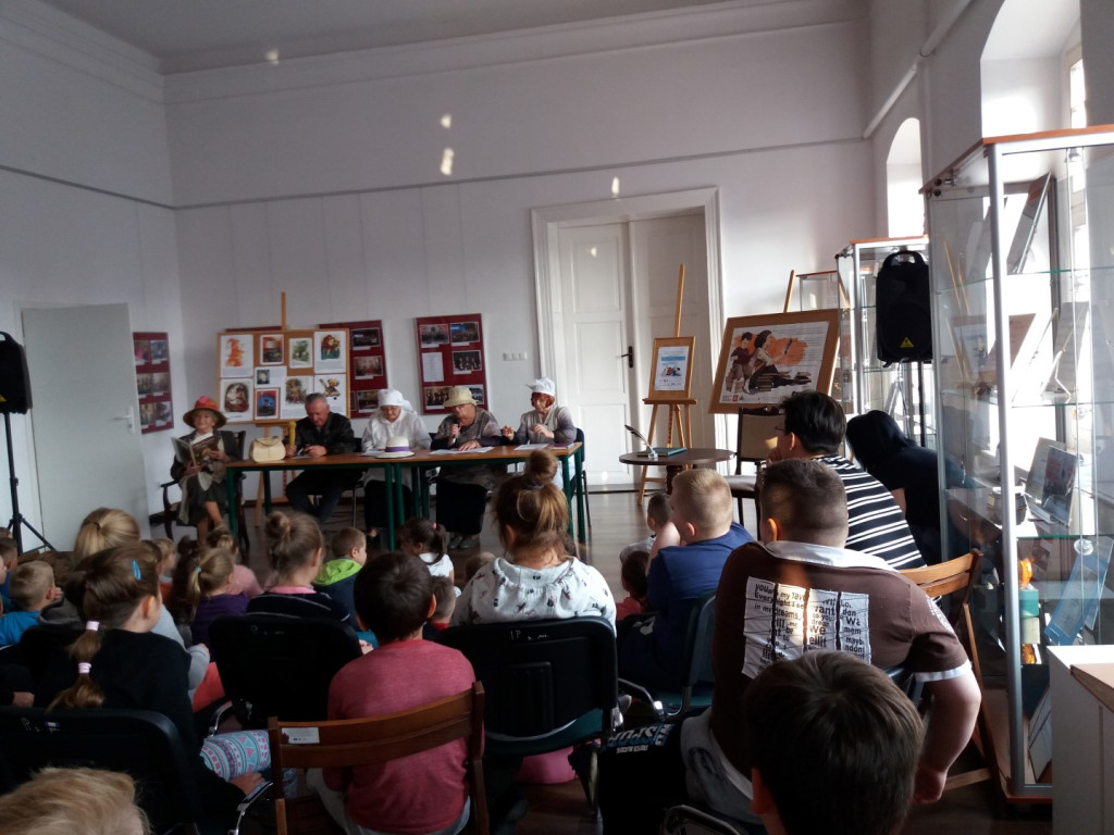 Kulturakny Grodków, czyli rodzinnie w Bibliotece o książkach i nie tylko