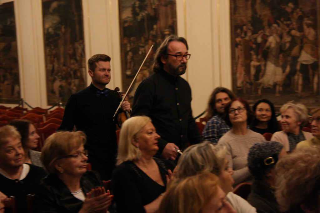 BaRockowe święta, czyli na smyczki w zamkowych salach