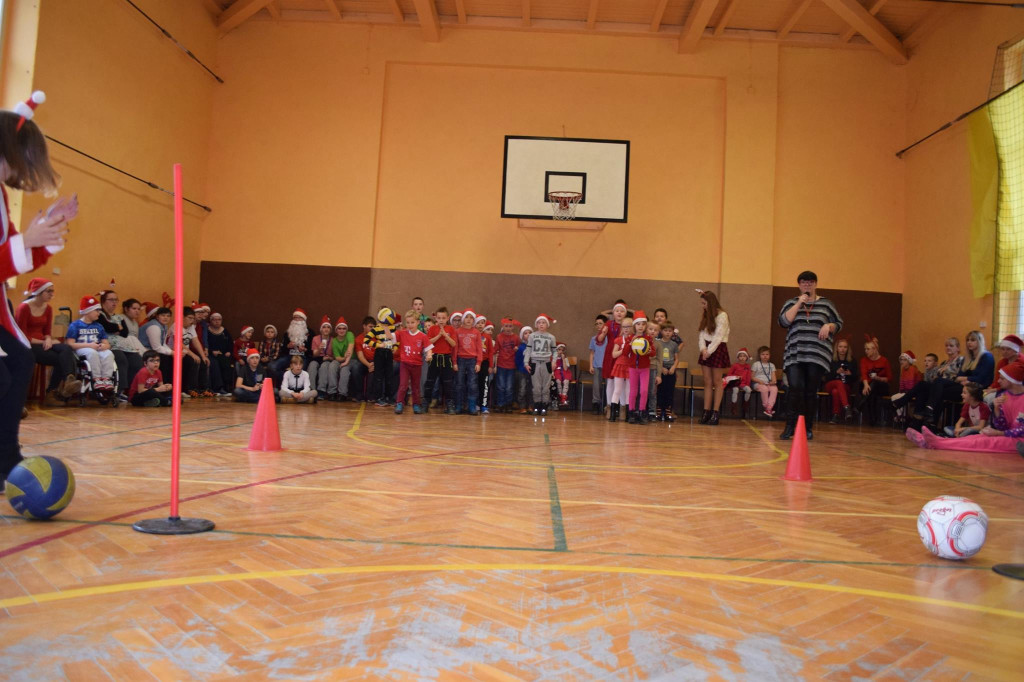 Integracyjna zabawa mikołajkowa