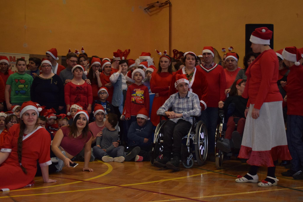 Integracyjna zabawa mikołajkowa