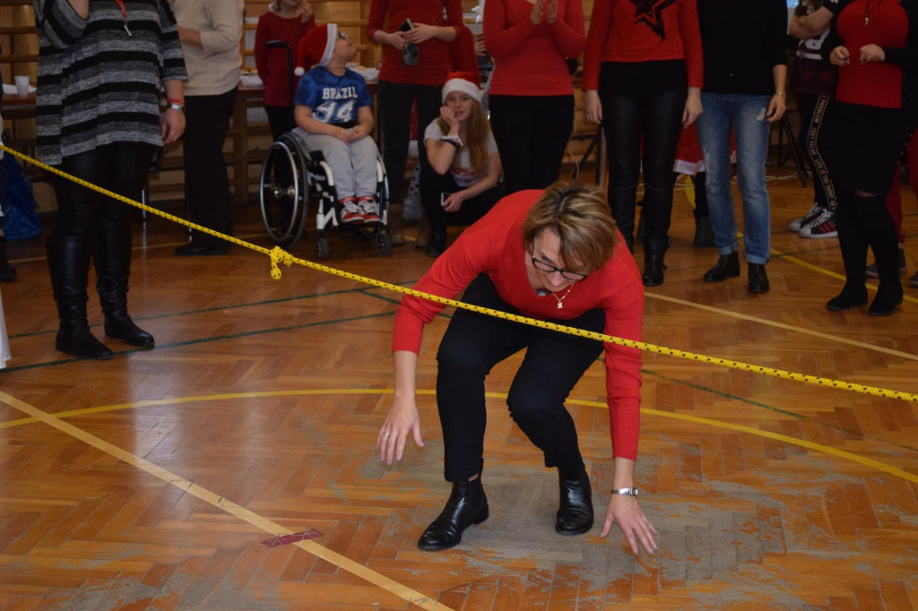 Integracyjna zabawa mikołajkowa