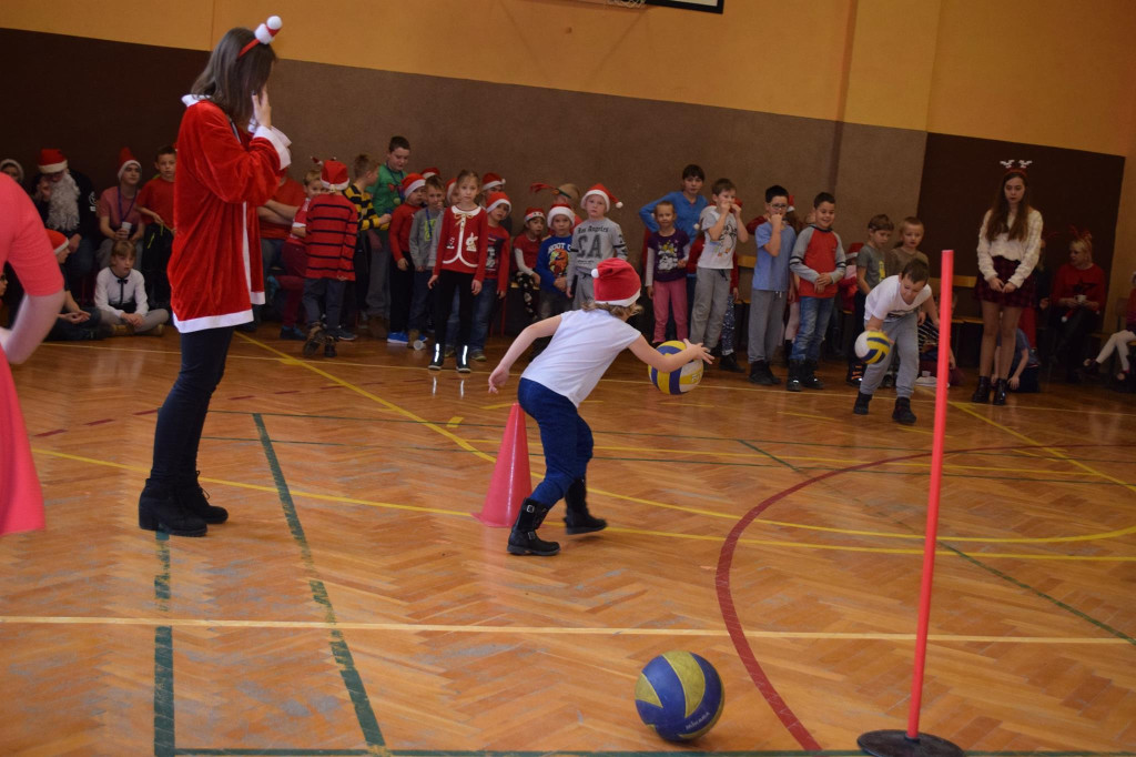 Integracyjna zabawa mikołajkowa