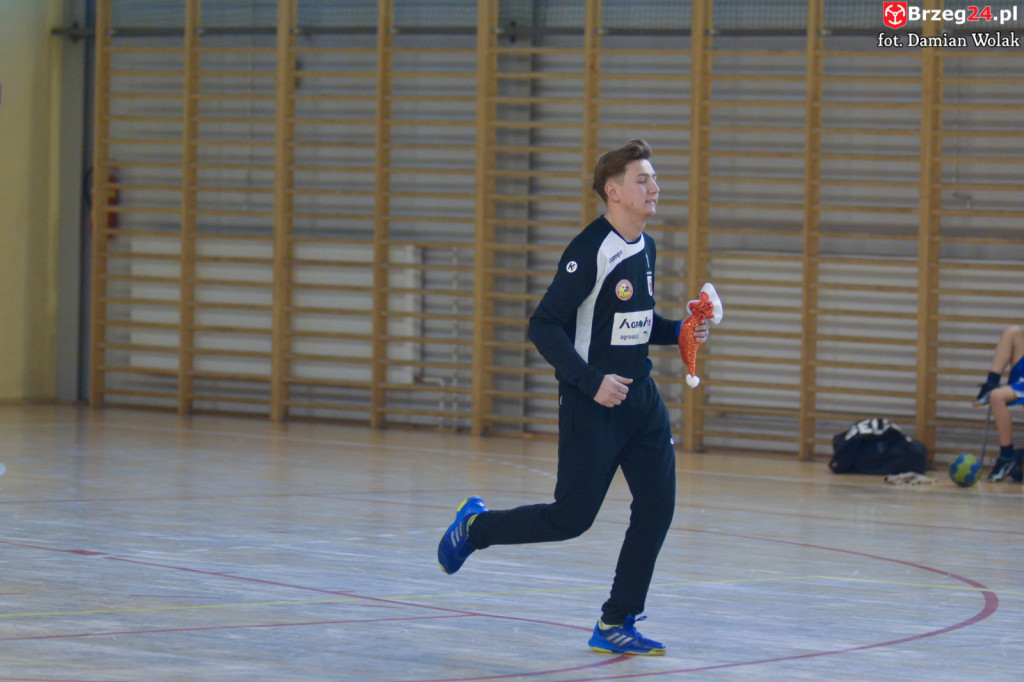 Rzuty karne na korzyść Tęczy. Olimp z jednym punktem