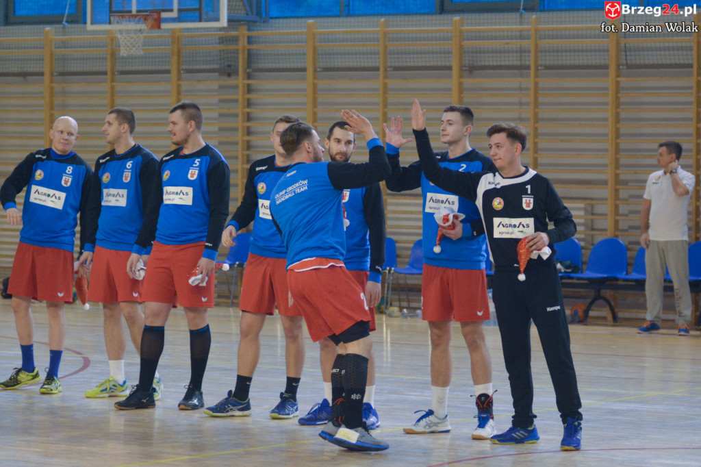 Rzuty karne na korzyść Tęczy. Olimp z jednym punktem