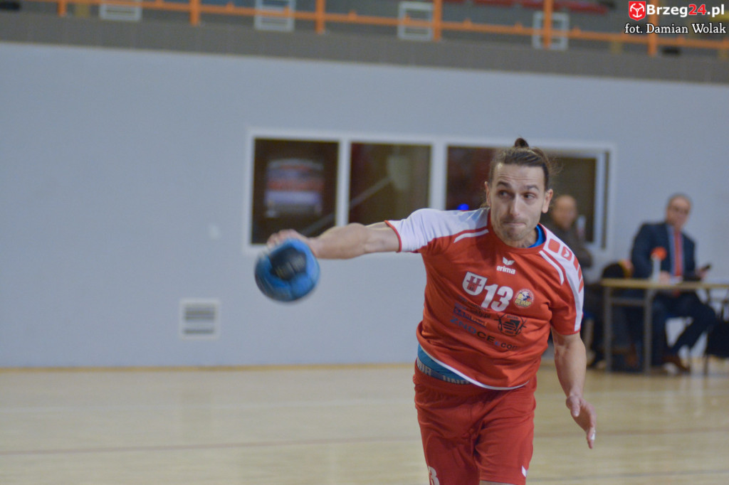 Rzuty karne na korzyść Tęczy. Olimp z jednym punktem