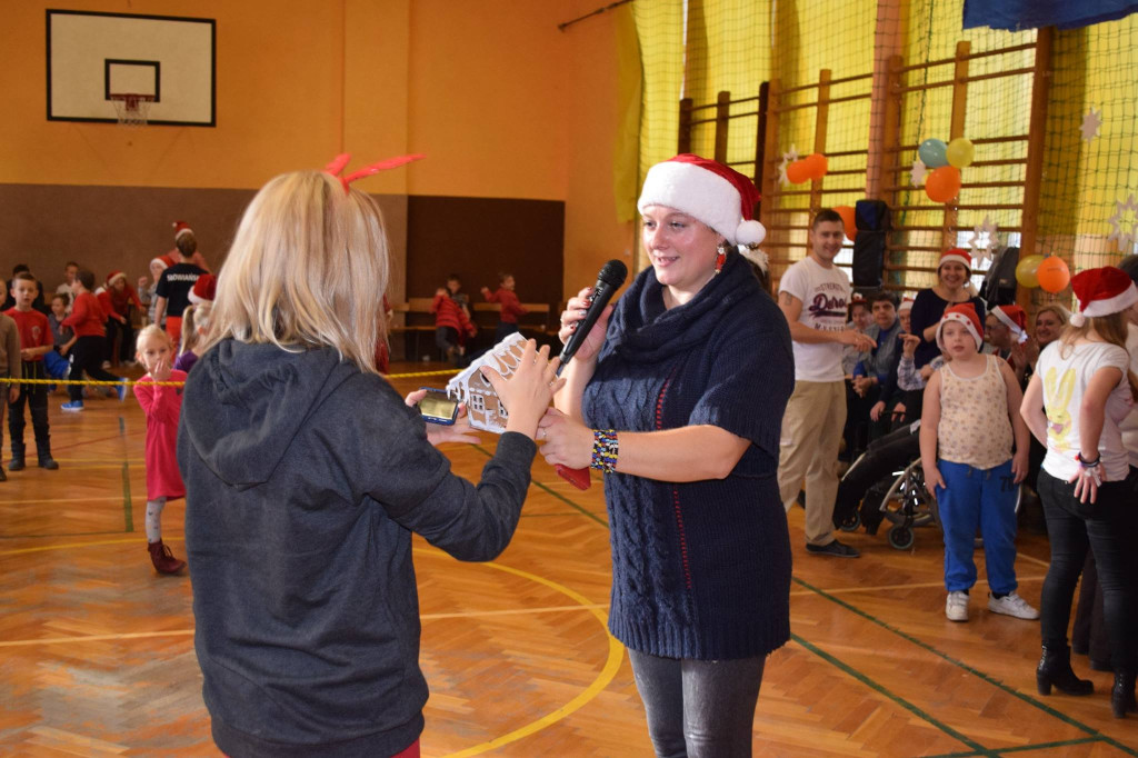 Integracyjna zabawa mikołajkowa