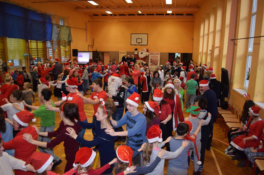 Integracyjna zabawa mikołajkowa