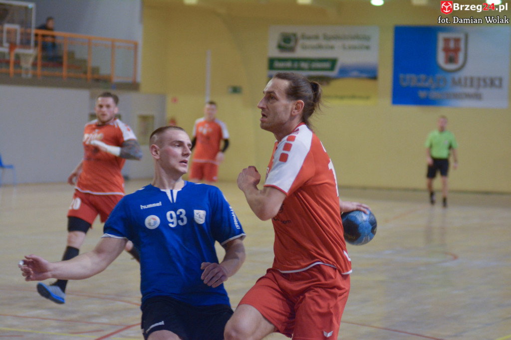 Rzuty karne na korzyść Tęczy. Olimp z jednym punktem