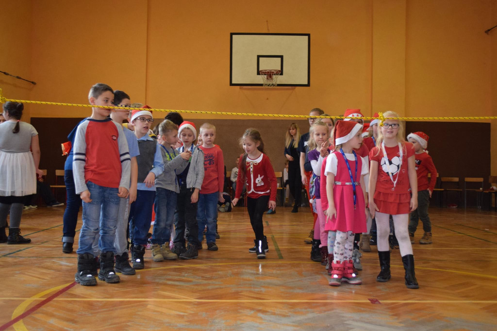 Integracyjna zabawa mikołajkowa