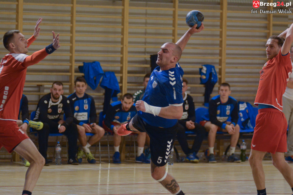 Rzuty karne na korzyść Tęczy. Olimp z jednym punktem